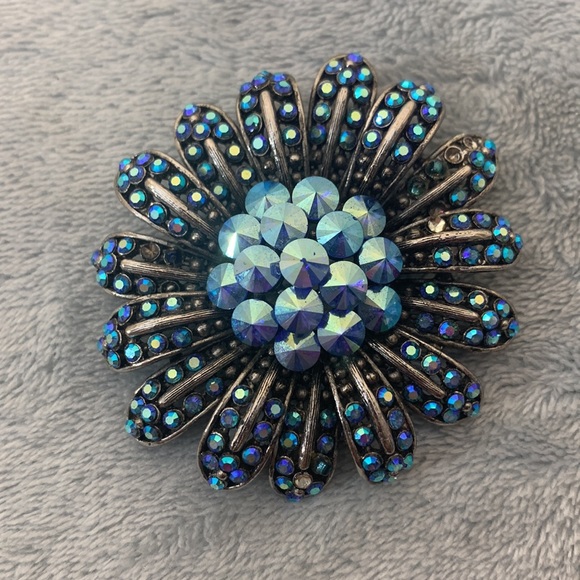 Fashion Brooch Set of 4 - Picture 5 of 8